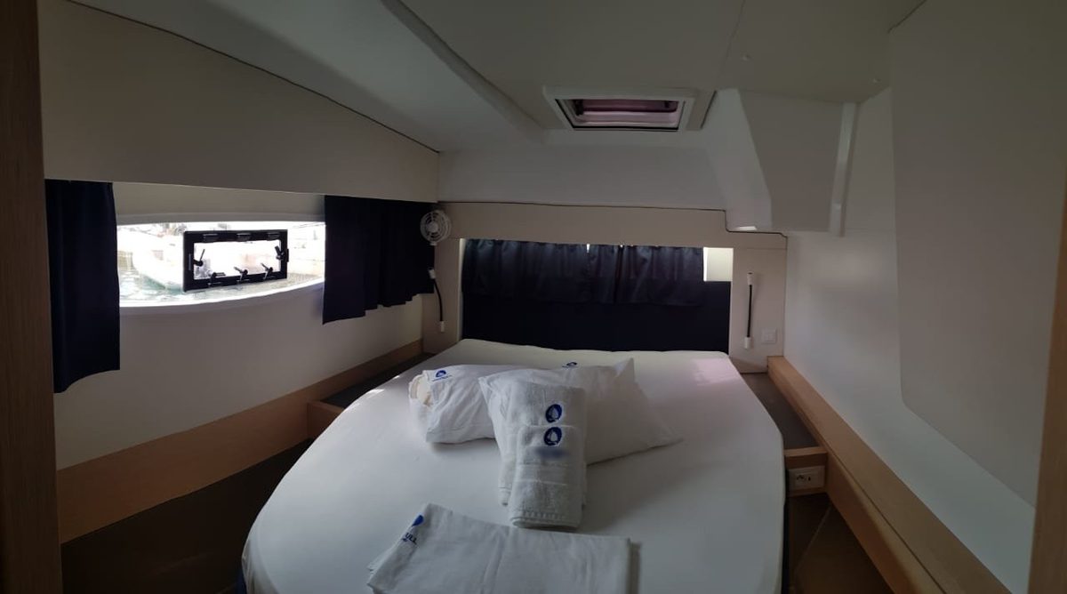 Aft double cabin